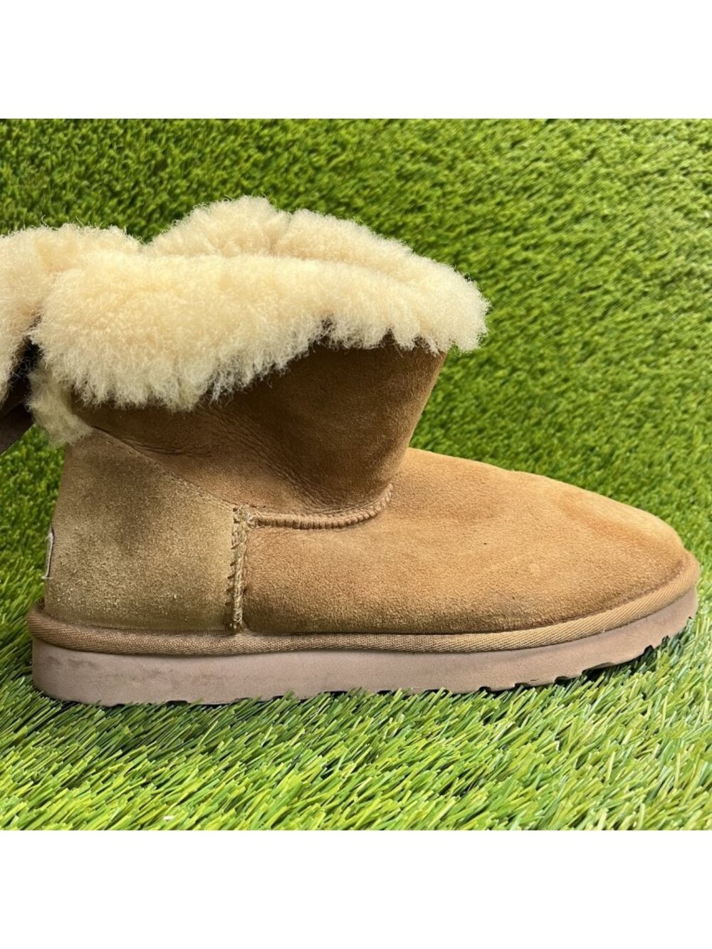 UGG Mini Bailey Bow Womens Size 9 Brown Classic Outdoor Suede Winter Boots